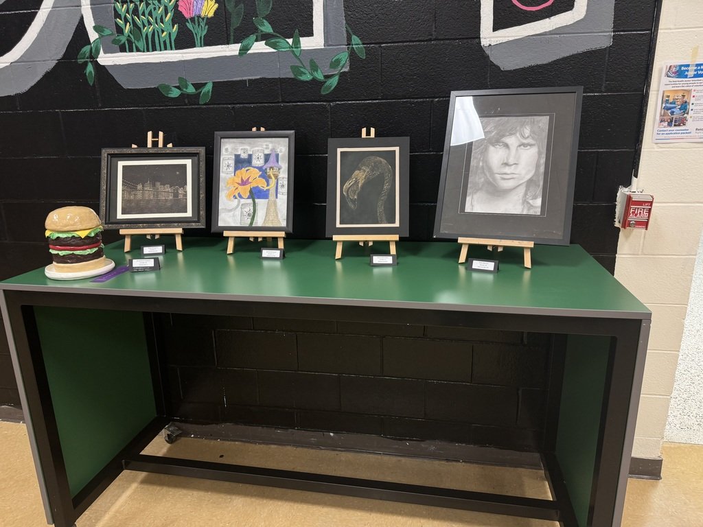 Art Show 2024 was a huge success. Thanks to Mrs. Peters for all her time and all the students for putting in such amazing work! 1/2