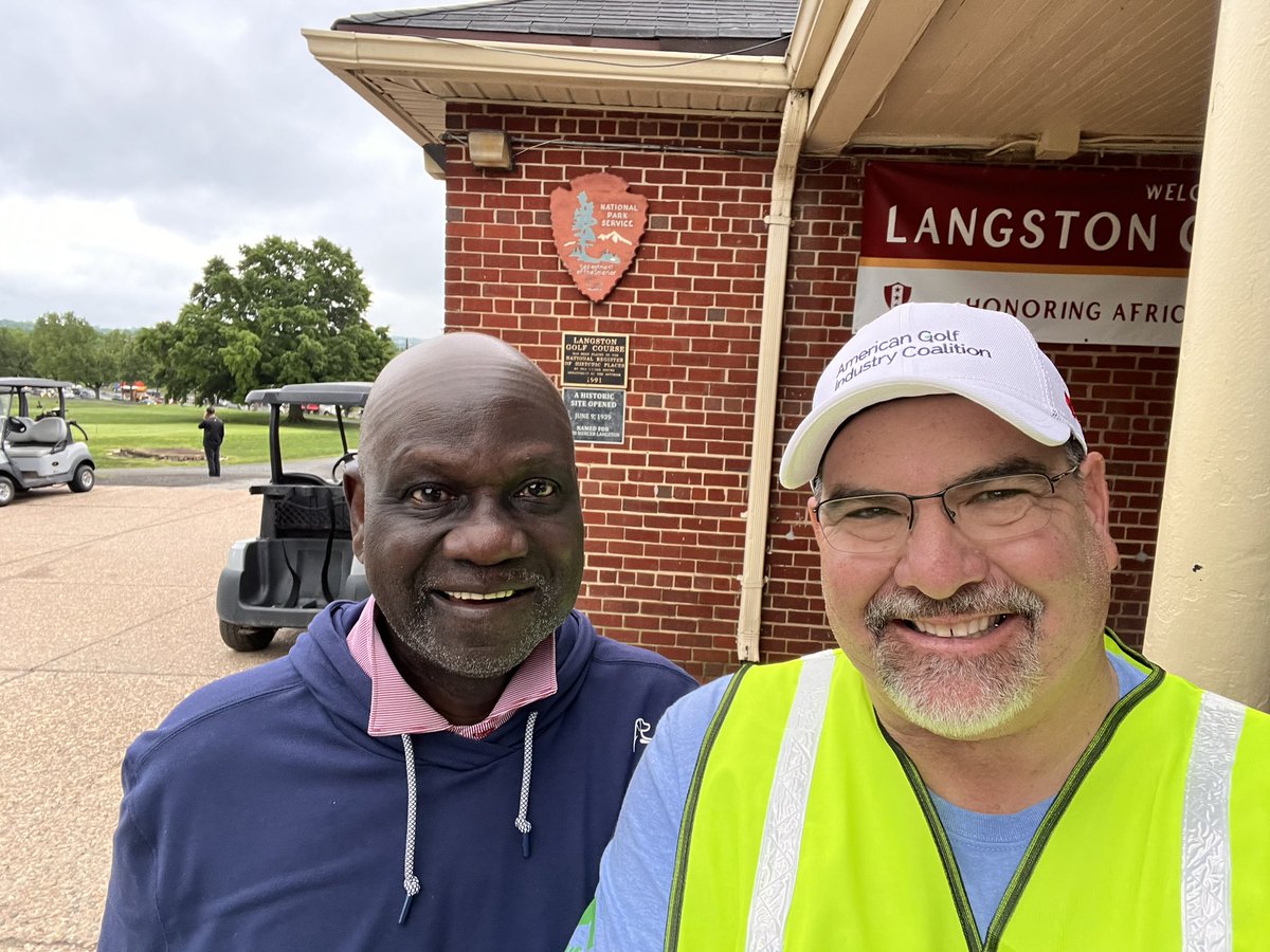 jeremyboone's tweet image. A great #NationalGolfDay and service project at Langston. Was able to spend time today at my first course with my first GM. Thank you Jimmy Garvin for all the lessons you taught a kid 30 years ago. Wow!