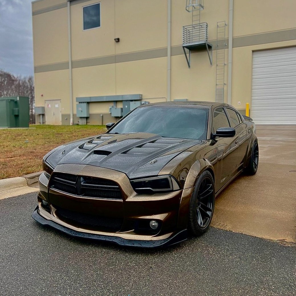 #frontendfriday Dodge Charger R/T Custom Widebody. 📷: @vicwiththehemis | dodge.com