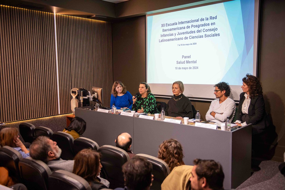 Participé del panel “Salud Mental” como parte del  encuentro de la Red Iberoamericana de Posgrados en Infancias y Juventudes “Desigualdades, derechos, políticas públicas y participación de niñas, niños y jóvenes”, que tuvo lugar en @FLACSOARGENTINA