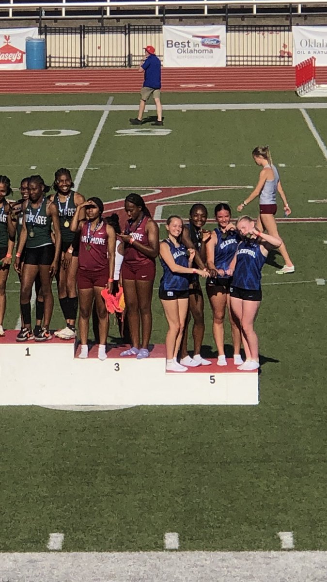 GPSTrackField's tweet photo. Girls 4x200 finishes 5th at the Class 5A state Championship with a season PR! https://t.co/wEnqychS6z