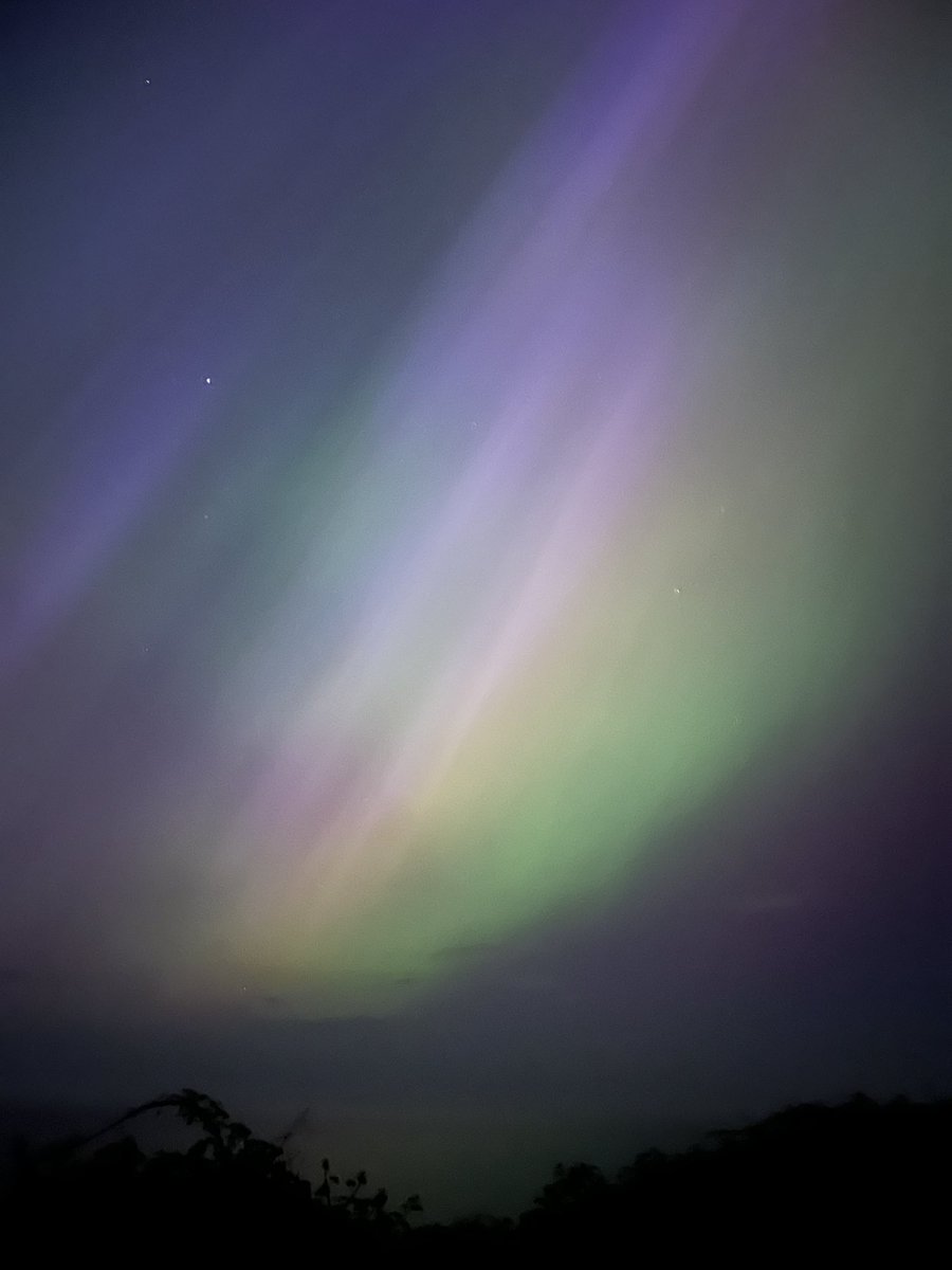 Sarah Bowman (@bowmanmatson) on Twitter photo What a night in Ireland! #Auroraborealis What a night in Ireland! #Auroraborealis