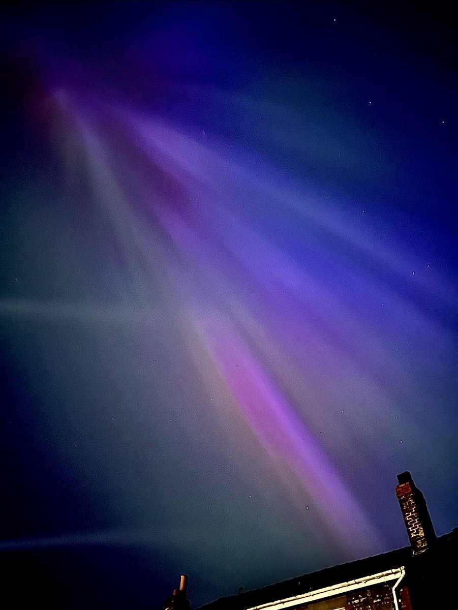 mattjaywarner's tweet photo. The universe outside my house tonight. Breathtaking. https://t.co/5IyxC87UMb