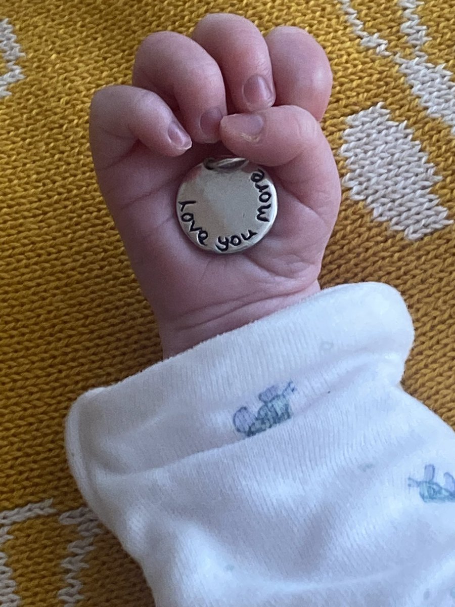 @barbcrews My oldest daughter had her 1st baby 3 weeks ago. As she was born, baby Phoebe Isabel grabbed hold of Ellie’s necklace which we both have with Izzy’s fingerprint on one side, and that phrase on the other. It felt serendipitous ❣️