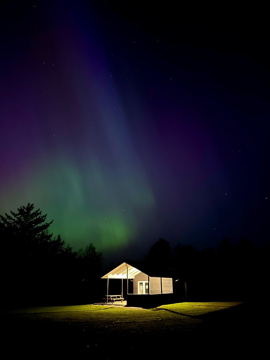 Wow. What a night - even though my eyes don’t see the same colours as my iPhone #shotoniphone #mojo