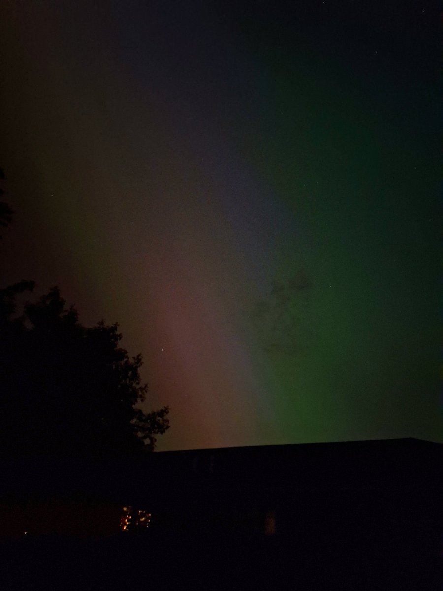 LeeKeuneke's tweet image. A couple more From the Aurora display over #Lincolnshire

#NorthernLights #auror #Auroraborealis #astrophotography #astrohour #Lincolnshire 

@VirtualAstro