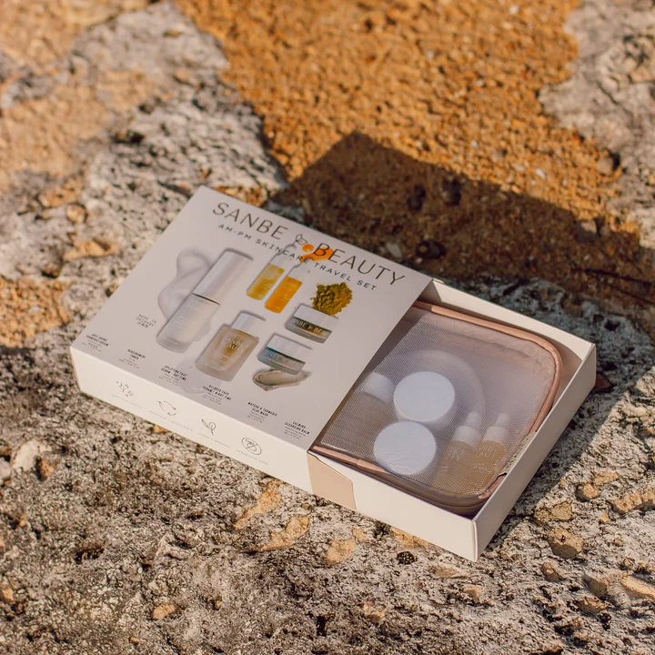 SanbeBeauty's tweet photo. Here's what you'll find in our travel-friendly kit:
Calming Cleansing Balm, Chamomile Vitamin B Toner, Anti-Aging Turmeric Cream, Organic Face Serum - Uplifting, Beloved Face Serum [Night Serum], Matcha &amp; Turmeric Clay Mask, 3 Reusable Bamboo Makeup Pads, and a Scooper. https://t.co/cgMl3CuOHG