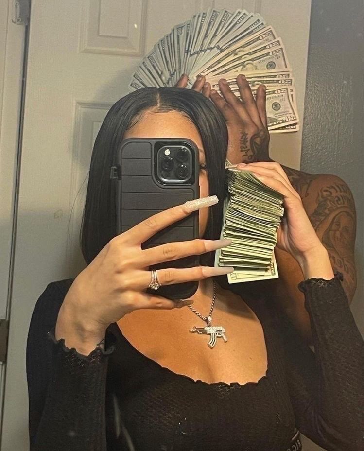 missschico's tweet photo. Adulting is realizing all you need is a home, stable income and a peaceful partner 🏠💰😍. https://t.co/osZMxxjXba