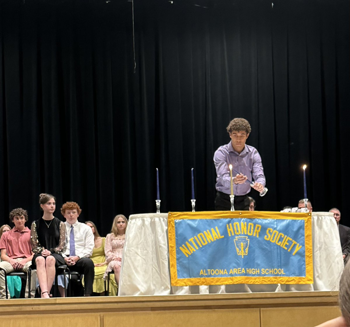 BransonAdams9's tweet photo. Today I was fortunate enough to be inducted into Altoona’s National Honors Society as Vice President! I’m so glad that my hard work in the classroom is paying off! #onaltoona @NedimyerVince https://t.co/AtlgQ2oB5D