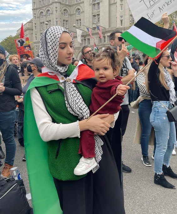 SaraReyi's tweet photo. Stand With Palestine🇵🇸 https://t.co/3mCPLk9n5p