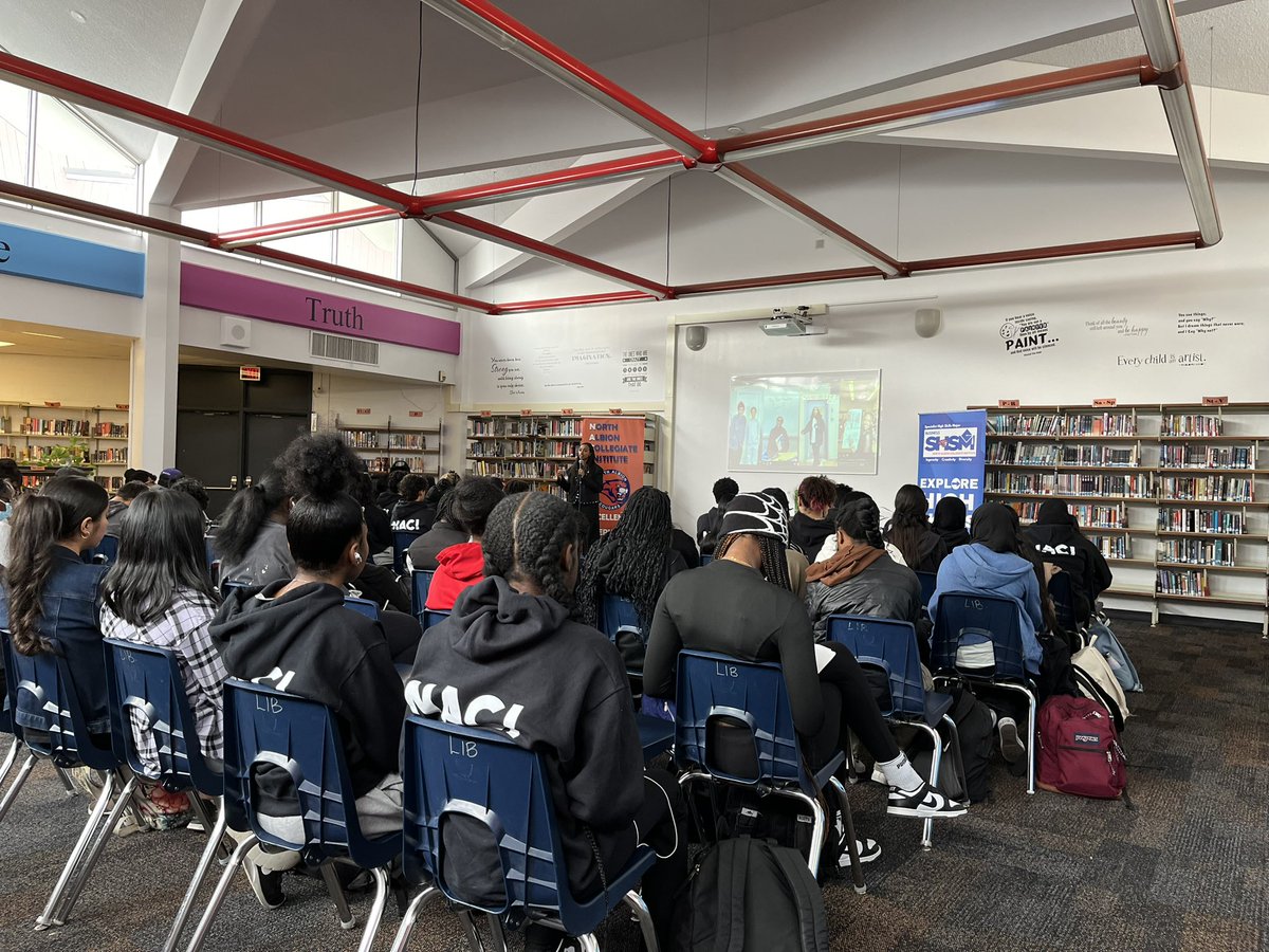 NACI Business SHSM students had the pleasure to hear from Zahra Hassan @misswondrousoul a TDSB middle school teacher & influencer who has a strong social presence and podcast, infusing fashion and teaching.