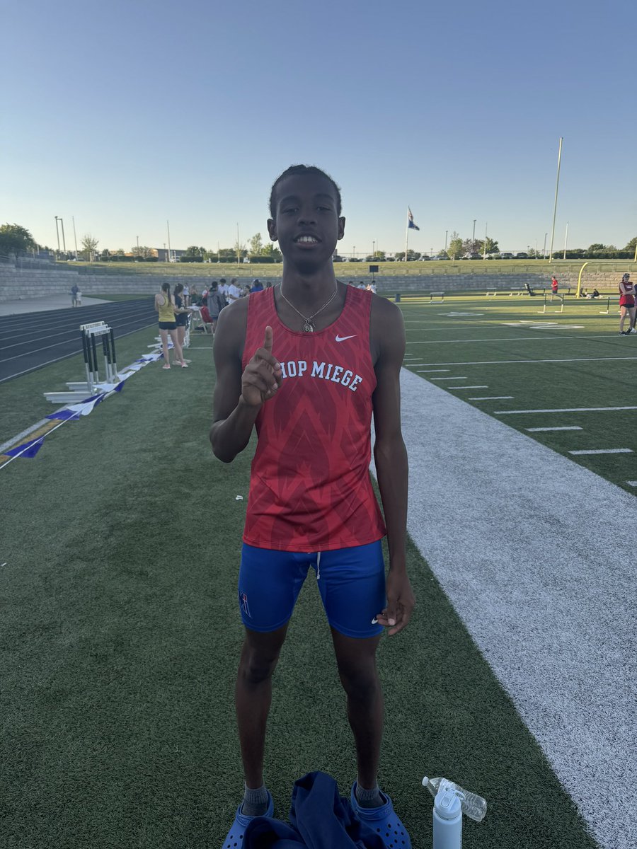 MiegeTrack's tweet image. Your EKL triple jump champion, Kendrick Cole! Kendrick jumps a 43’8 to claim the title!