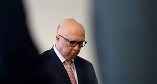 utalkntme's tweet photo. It's clear from the reveal in the media today that @PeterDutton_MP owes Australia an apology.
Spud stuffed up and released one of the thugs involved in the horrific assault on Grandmother
Ineptitude of Immigration minister unaware of what the hell was going on in his deptπ©π€¦ββοΈ https://t.co/UsoktB660L