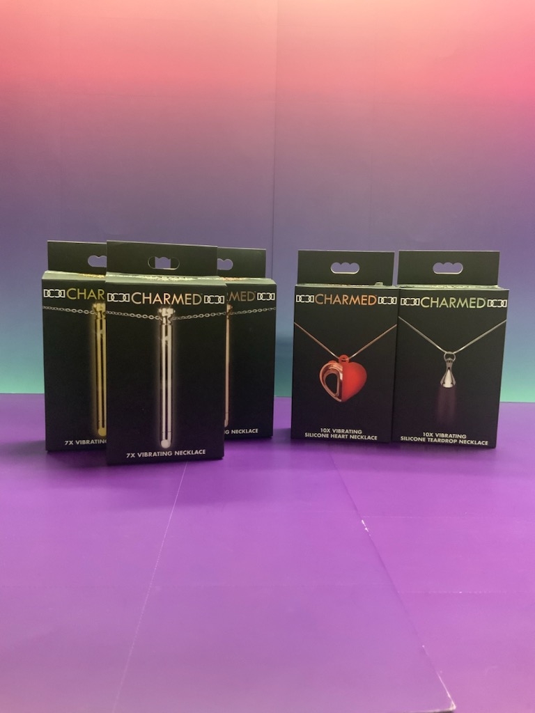 Do you like #discreet vibrators? How about pretty #necklaces? Check out these stylish vibrating necklaces. Now you can take your vibe on the go! No one will ever know what it's for!

#mondaymadness #MasturbationMay
