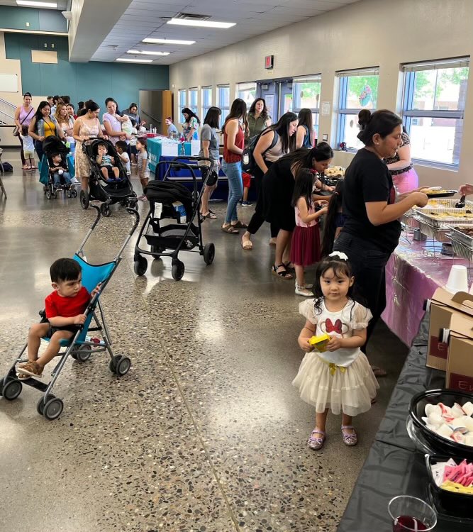 Great turn out this morning’s Mother’s Day Breakfast at the Family Hub! 52 Moms, 3 Dads and 54 children! @GESD40 @SegottaJones