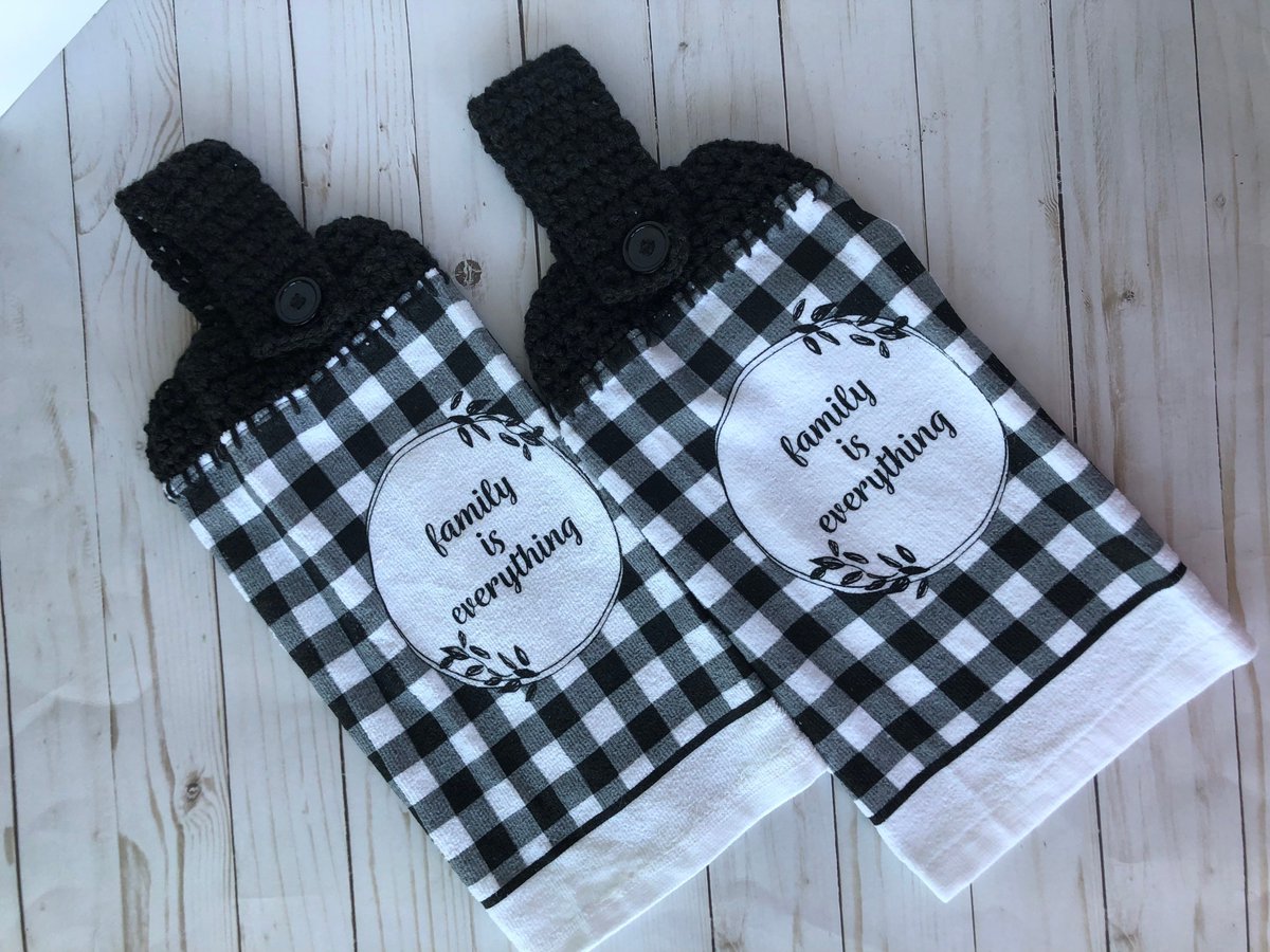 2 Family is Everything Kitchen towels tuppu.net/4ce010d0 #craftbizparty #craftshout #KitchenDecor