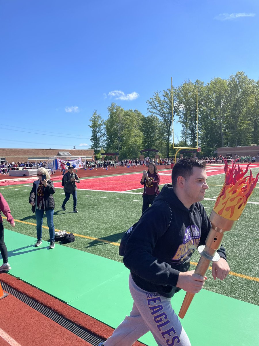 Looking back at a wonderful day at the 2024 Lorain County Special Olympics.  Thanks to our friends at the Elyria City Schools for yet again hosting such a wonderful event!!