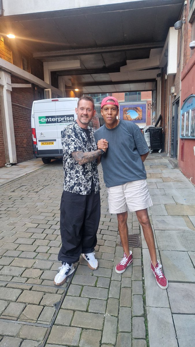 Fantastic show tonight <a href="/tokiomyersworld/">TØKIO M¥ERS</a> &amp; <a href="/annapancaldi/">Anna Pancaldi</a> at <a href="/CityVarieties/">City Varieties Music Hall</a> Leeds. So moving and emotional listening to you both, two unbelievable talents 👏👏❤️