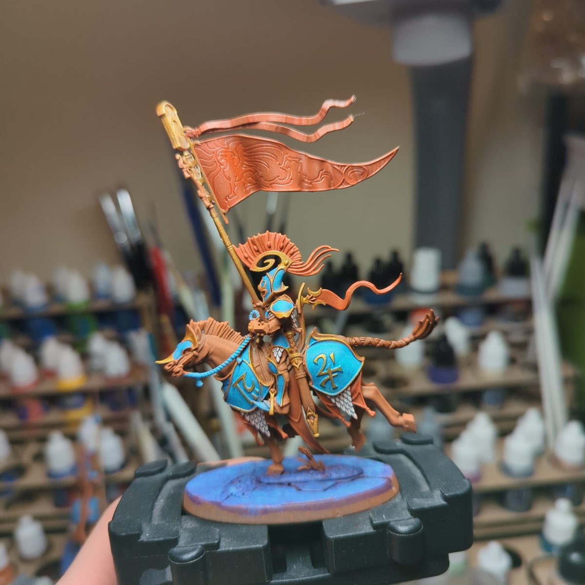 Hobby Streak Day 777
Back to the Pointy Aelves! Contrast painted the mini! This dude is almost done!
#hobbystreak #warhammeraos #ageofsigmar #luminethrealmlords