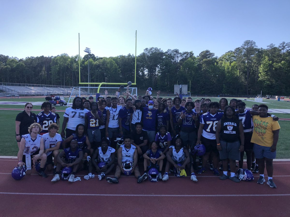 Vikings loved having Coach Scruggs at practice today!!  Coach Scruggs strong!!!  Cancer sucks! #SoundTheHorn