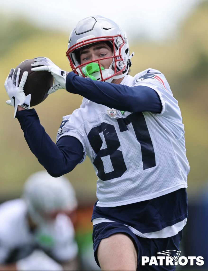 First day at @Patriots rookie mini camp ✅ @David_Wallis7 #NFL | #BuildandFight