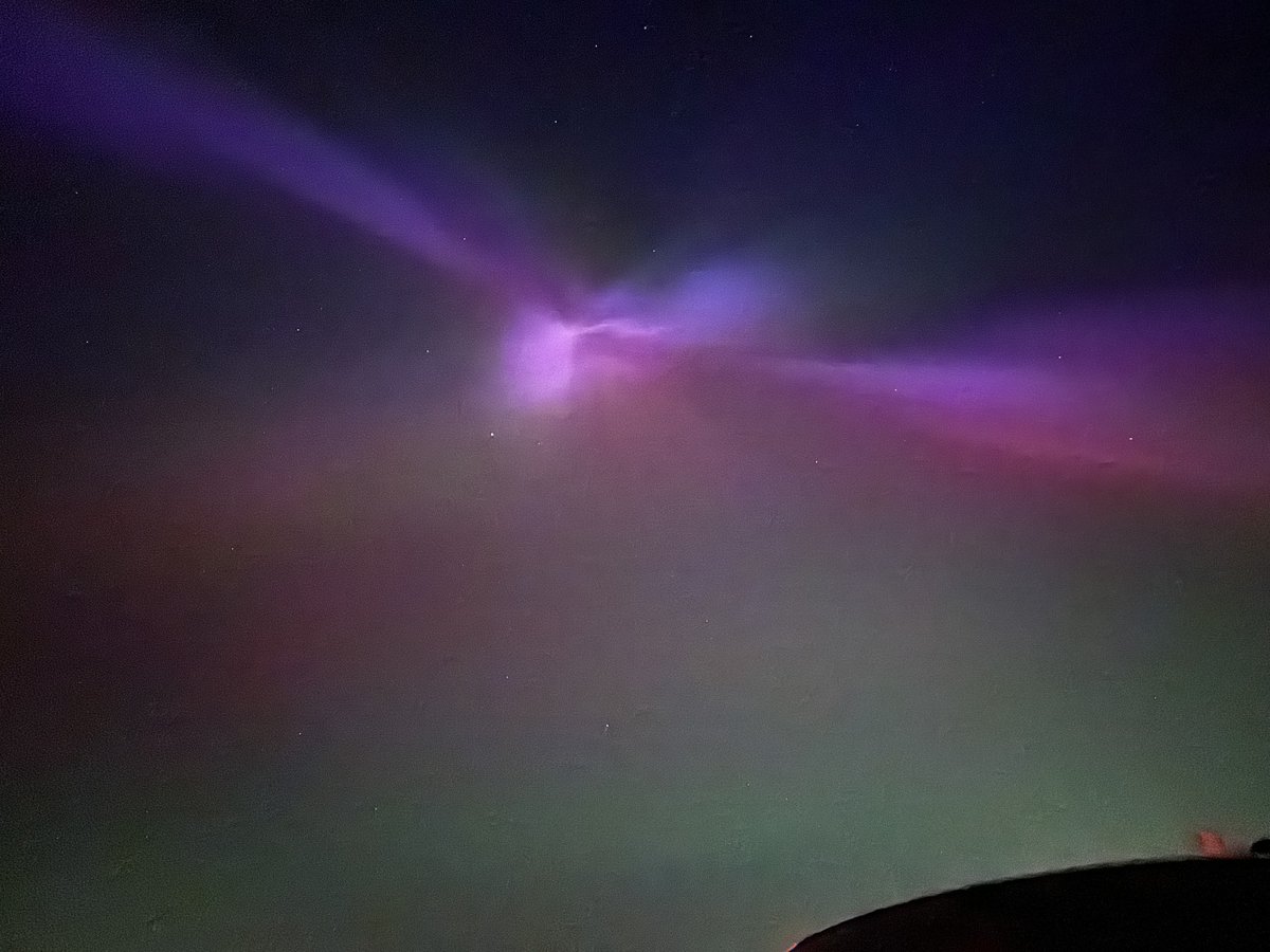 I mean what an awesome evening here in the uk! #uk #aurora #Auroraborealis #SpaceWeather