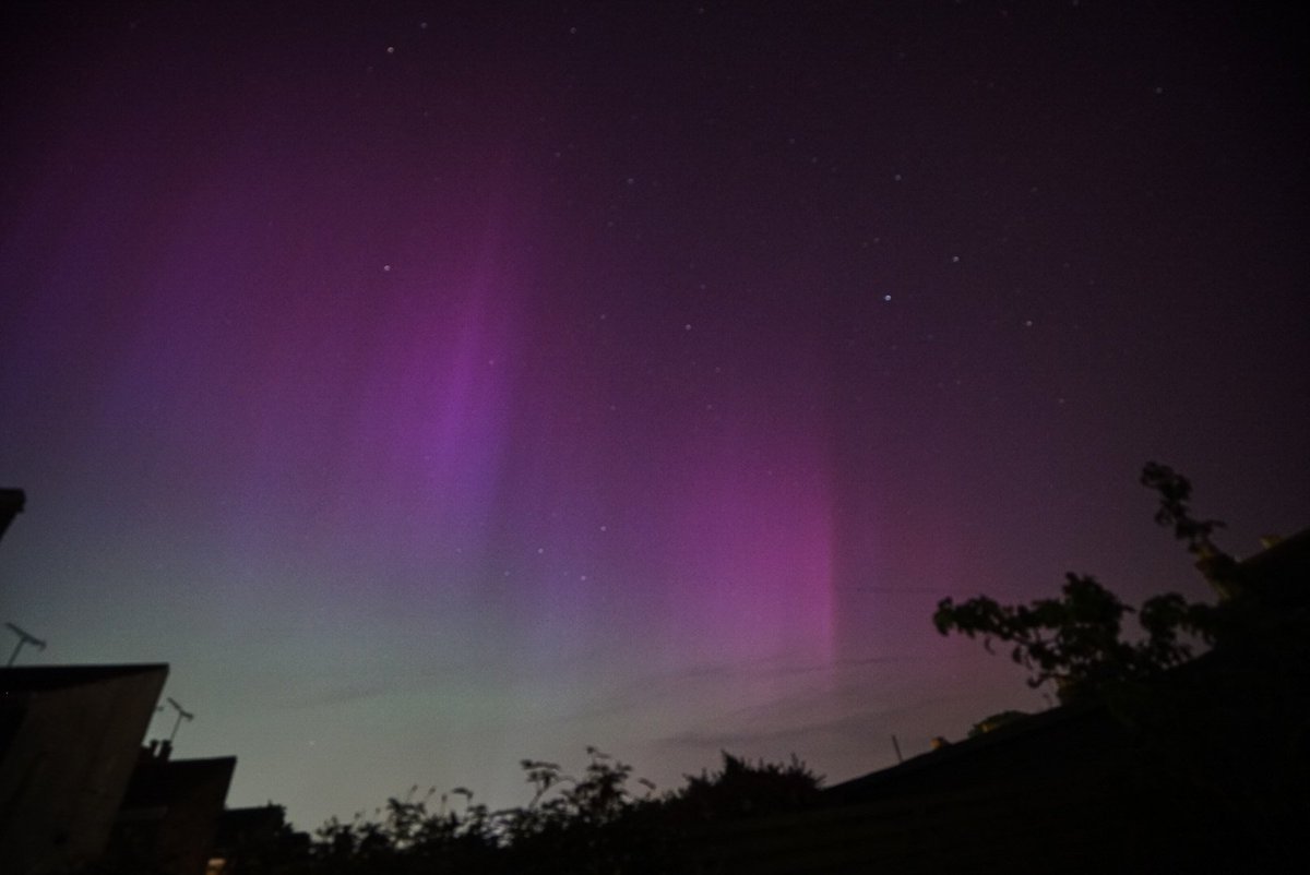 Amazing night! Never dreamed I would see #Auroraborealis from my garden.