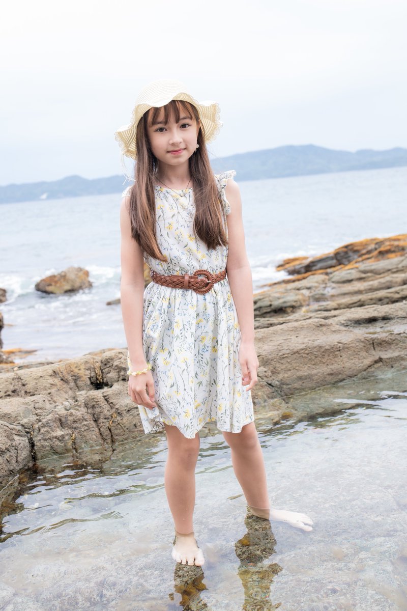 さあらちゃん（JS5）
TSK（トップセッション九州）
2024.05.05　
神崎の鼻日本本土最西端公園

今年初海ジャブ
#さあら 
#長崎超絶美少女隊 
#いま一番撮りたいキッズモデル