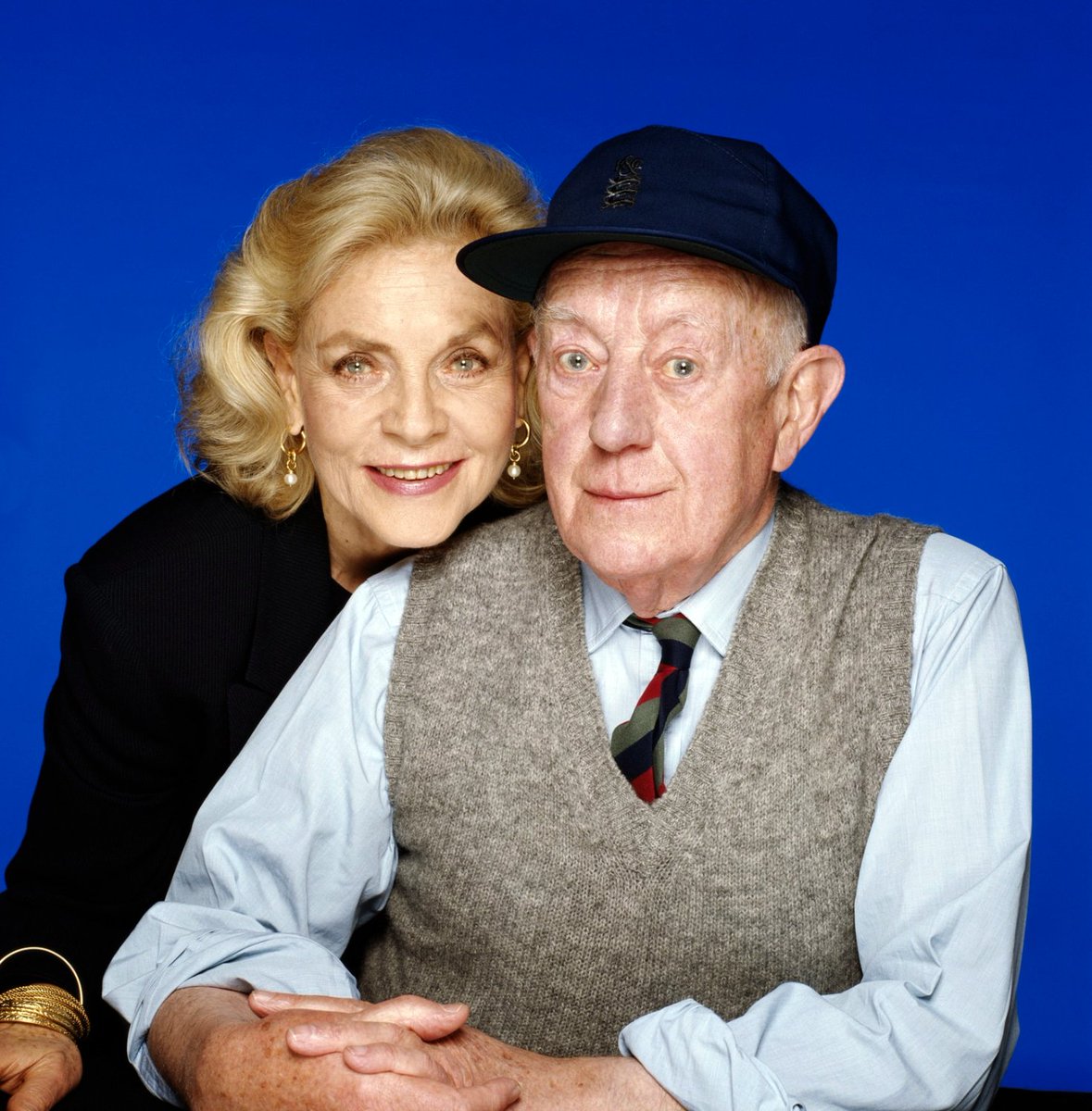 Lauren Bacall and Sir Alec Guinness, June 1993. Photo by Terry O’Neill.