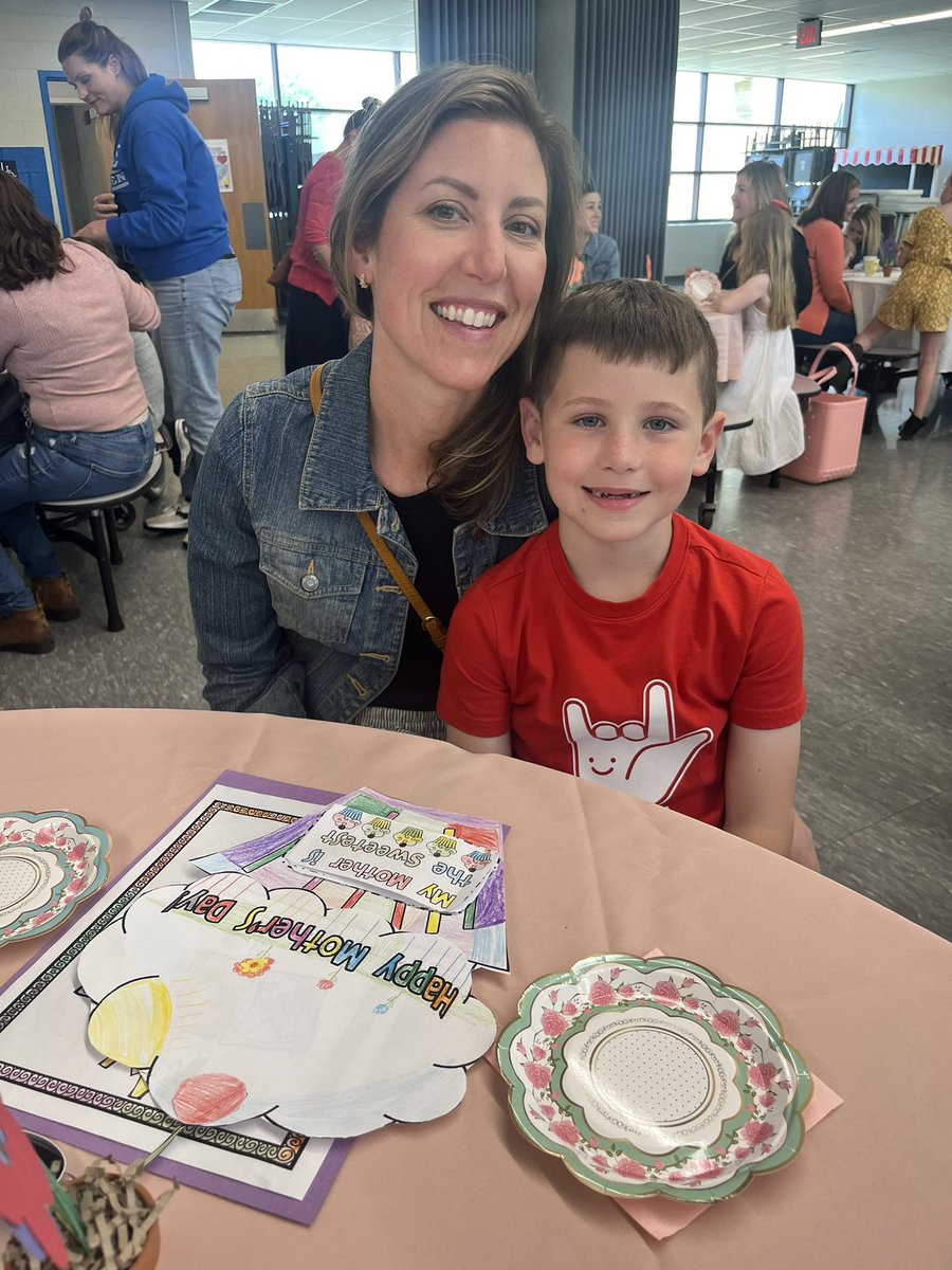 Debbie Schwertner tweet media