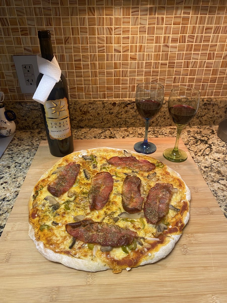 #friday #night #pizza everyone have a great weekend. #pizzalovers #homemade #wine