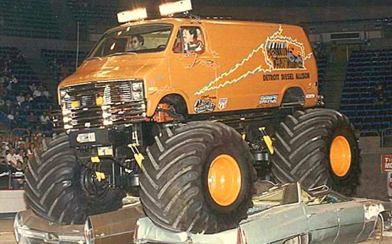 bursterror_'s tweet photo. イベント時だけでも
それっぽいタイヤ履かせてほしい
ビートル然り
#RollinThunder
#monstertruck
#tamiya #tamiyarc
#タミヤRC #ワイルドミニ四駆 https://t.co/4dVV5FFQ2n