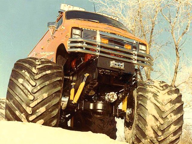 bursterror_'s tweet photo. イベント時だけでも
それっぽいタイヤ履かせてほしい
ビートル然り
#RollinThunder
#monstertruck
#tamiya #tamiyarc
#タミヤRC #ワイルドミニ四駆 https://t.co/4dVV5FFQ2n