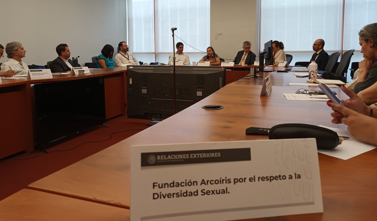 En @SRE_mx conversando sobre la elección a la Corte Interamericana de DH. #ColectivoEPU @fund_arcoiris @JoseLCaballero @TaniaReneaum
