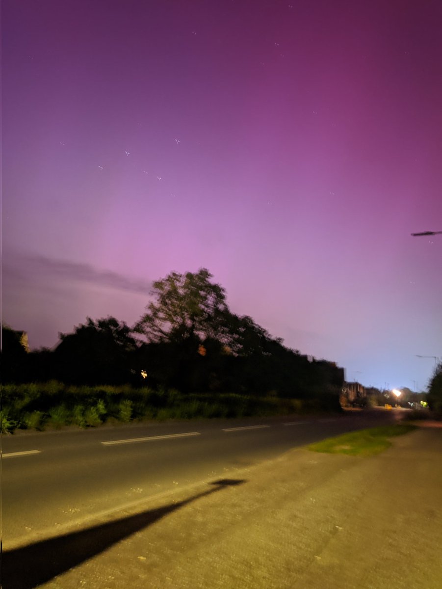 ParthPatel2102's tweet photo. Spotting Aurora tonight.. The most incredible thing I've ever seen. #aurora #Auroraborealis https://t.co/Wvrjxbpmss