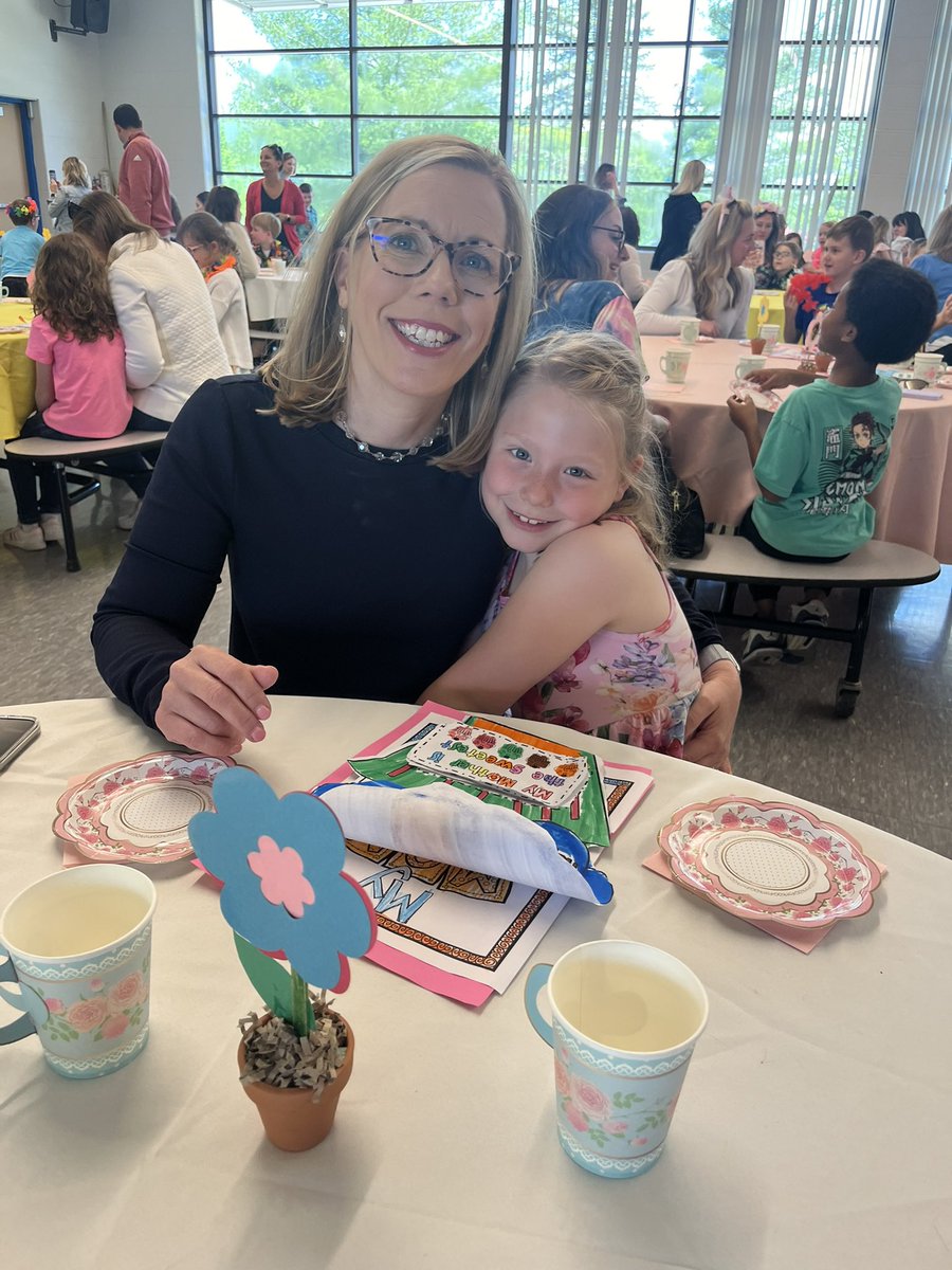 Debbie Schwertner tweet media