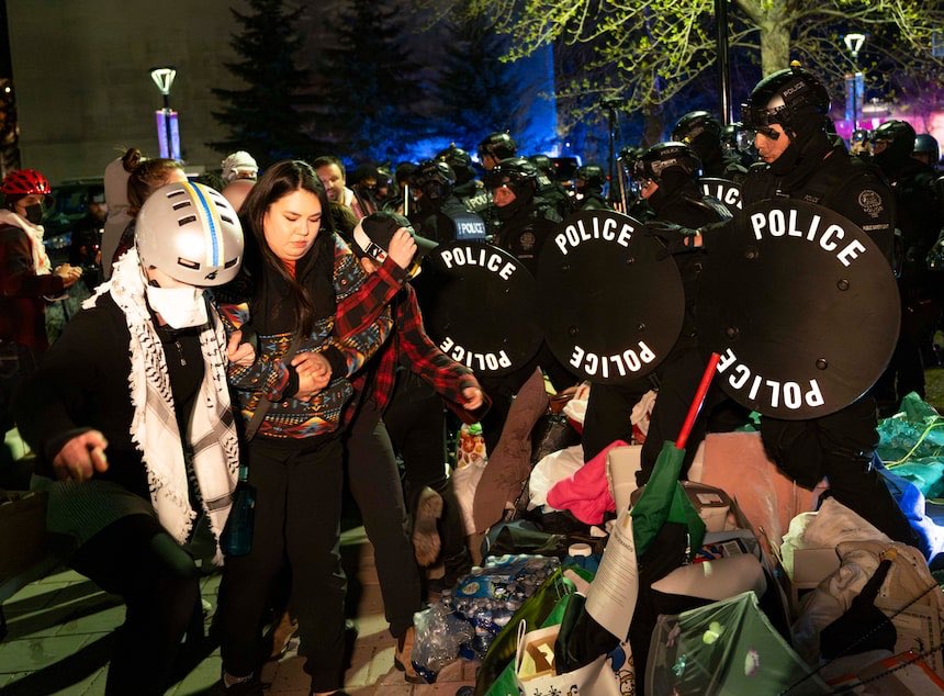 Protesters return to University of Calgary campus day after riot police clear encampment Spank them again. And again. I meant ask them nicely 100 times to leave. And then spank them. theglobeandmail.com/canada/article…