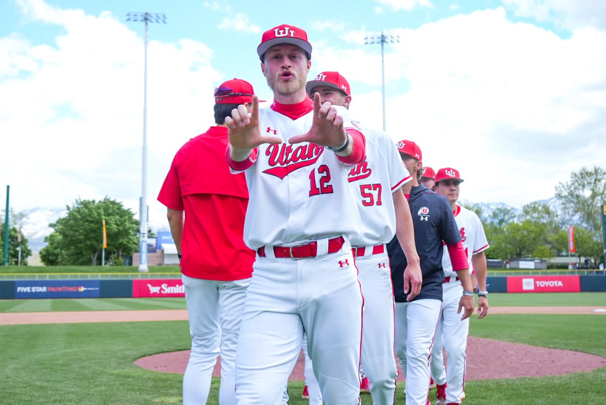 utahbaseball's tweet photo. High-fives and #FlashTheU @BransenKuehl
See everyone tomorrow! https://t.co/LAoMHluRUA