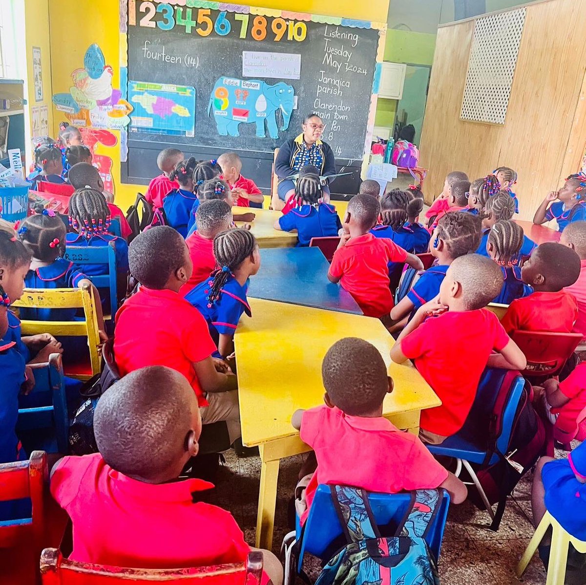 Our team members from the NCB May Pen Branch shared the gift of literacy with the students of Seven Roads Basic School for Read Across Jamaica Day. 📚 ..... #EmpoweringPeople #UnlockingDreams #BuildingCommunities #ReadAcrossJamaicaDay #LiteracyDevelopment #NCBSupportsEducation