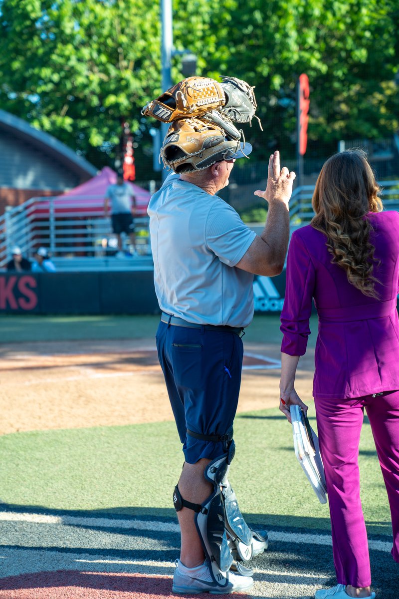 CBUSoftball's tweet photo. That's how you win an interview, coach @msmithsb16!!

#LanceUp⚔️ | @NCAASoftball | @ContextSoftball https://t.co/mfhHz3mqXM