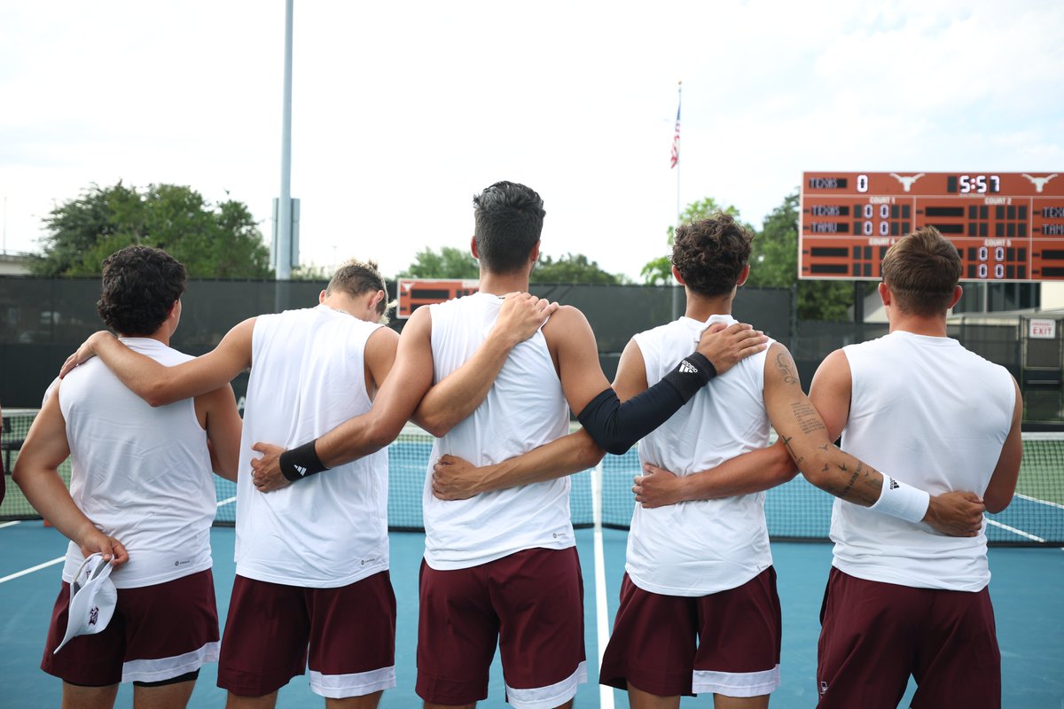 The Aggies' season ends in the Sweet 16. Fought every step of the way👍

#GigEm | #AggieMT