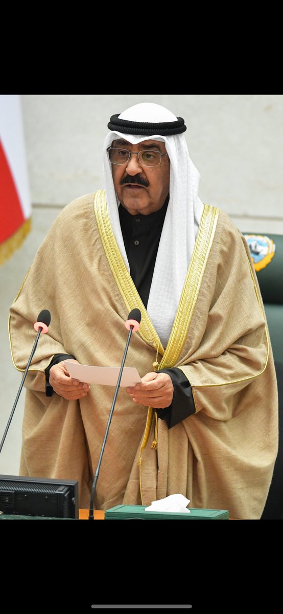 سمعآ و طاعة سمو الأمير 🇰🇼 

#مشعل_الاحمد 
#امير_البلاد