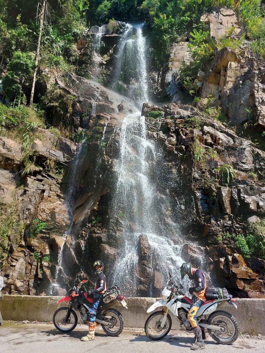 As I set foot beneath the waterfall, the surroundings were filled with grandeur and wilderness. 
#vietnamtravel #vietnammotorbiketoursclub #adventuretravel #adventure #hagiangloop #travel #vietnam #CRF300L #dirtbike