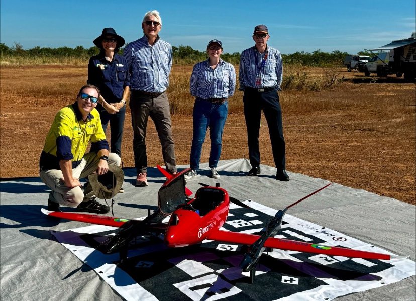 A massive week for #rfdsSANT at @CDUni - leading the Paed/Neo Aeromedical Retrieval intensive, medical drone conversations with the nacas.net team, capped off by celebrating the announcement of the funding of the NT’s first locally led medical school. Brilliant.