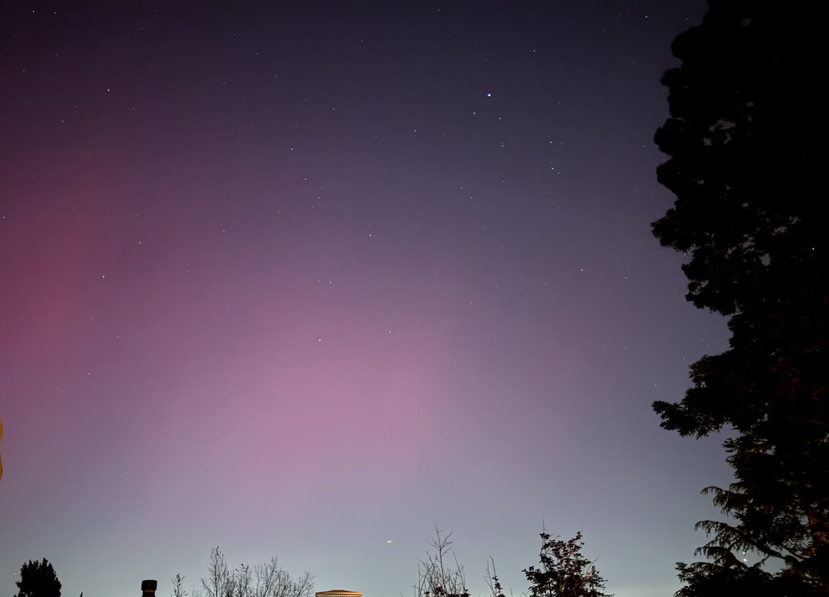 I think this is my favorite one that I caught… #Auroraborealis SF Bay Area