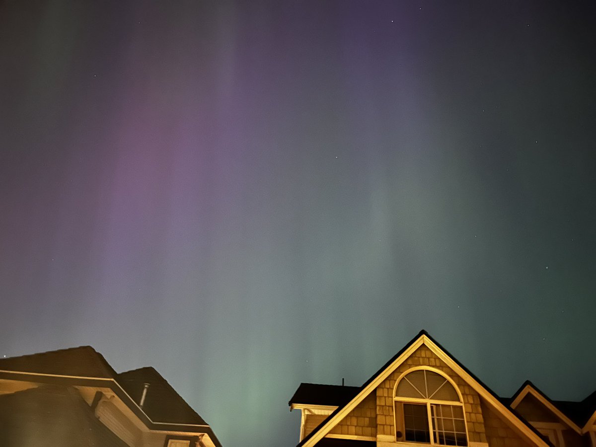 In Cloverdale tonight! Amazing! #Auroraborealis #nothernlights
