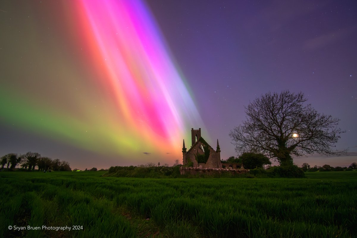 A preview for a time lapse I have in the works for later. What an insane show last night! This was at Ballynafagh Church, Kildare. #ireland #auroraborealis #northernlights