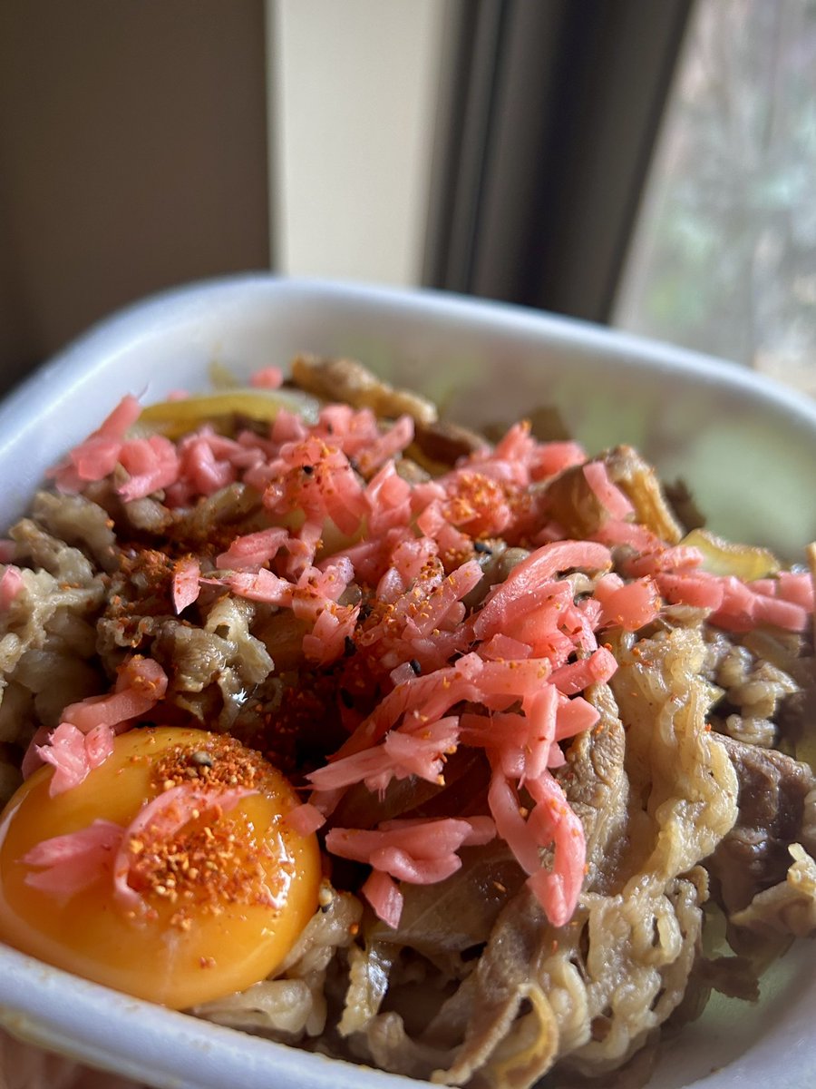 晴れた日の昼下がりの牛丼！