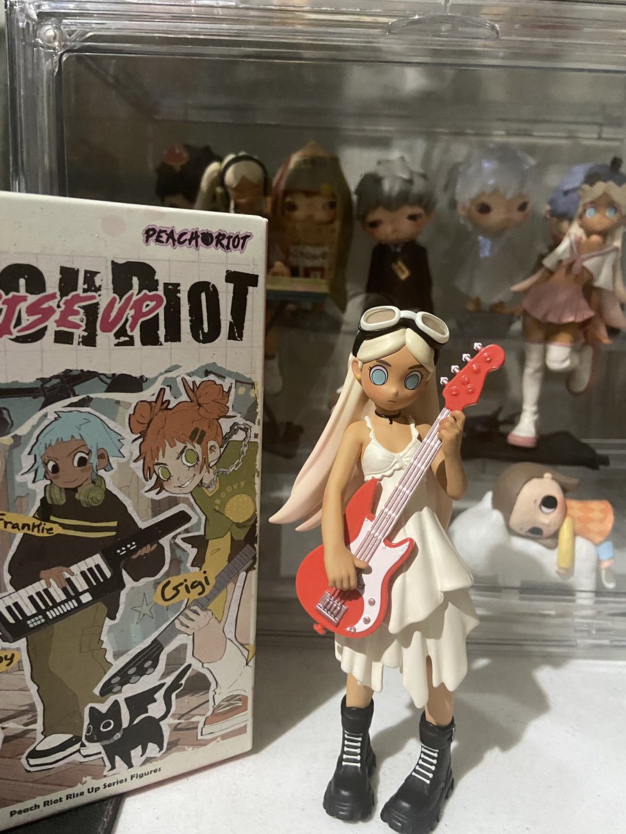 honeybbambi's tweet photo. wtt ✦ lft ✦ uft ph

peach riot rise up series 

Have : poppy baddie on bass 
Want : gigi brain stormer

➳ mint condi
➳ bnf &amp; card included, unsealed 
➳ x impatient. x sensi (for box) 
➳ for trade only

mod : j&amp;t express

#. peach riot popmart poppy gigi rise up pop mart https://t.co/fJx71osota