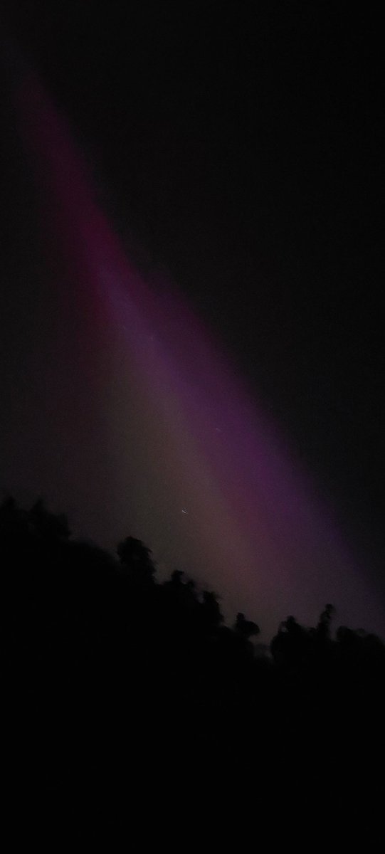 AstroDerby's tweet photo. Last night we celebrated our 50th anniversary as a society with a party. Unbelievably, as we all travelled home, an amazing display of Aurora occurred above the UK. I can't believe the odds of something happening like this on our 50th celebration night. A night to remember! https://t.co/Emhaz7pFc2